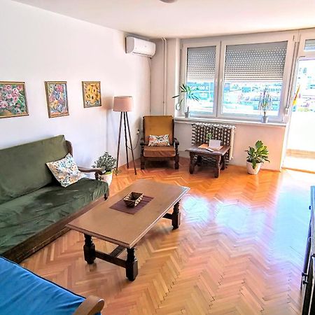 Apartment Maya'S Place Скопье Экстерьер фото